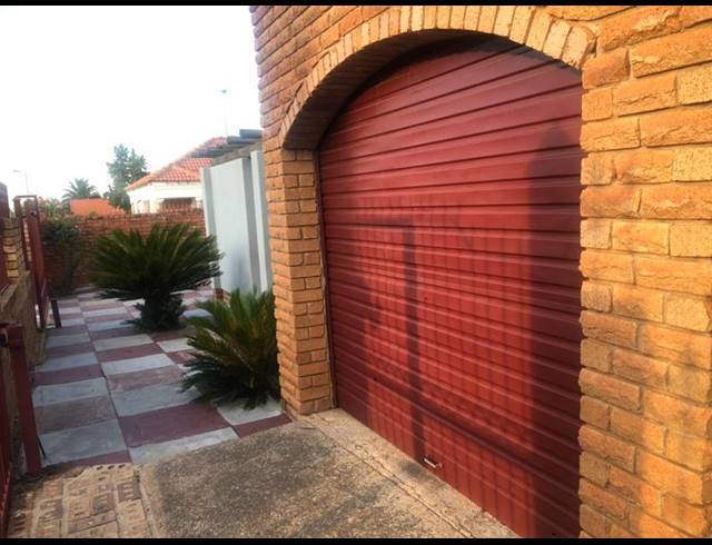 3 BEDROOM HOUSE FOR SALE IN SOSHANGUVE DD